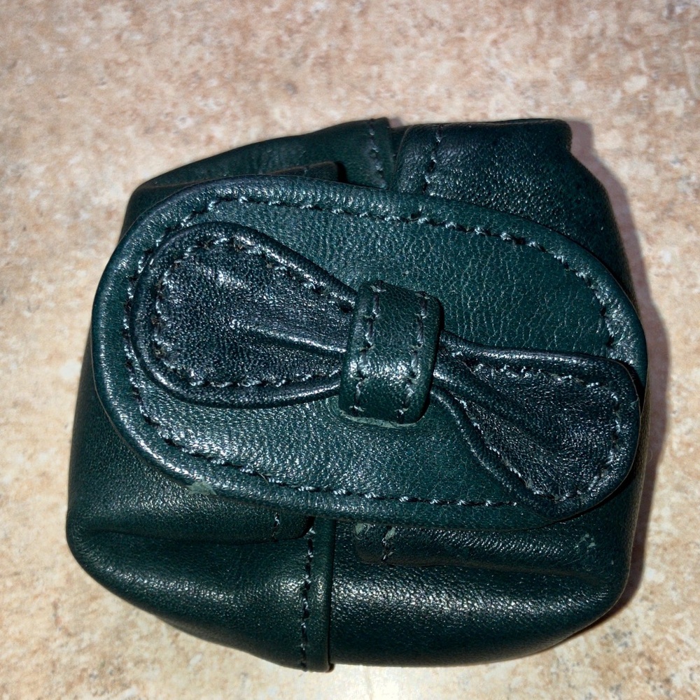 Nat & Nin teal leather coin pouch with bow detail EUC